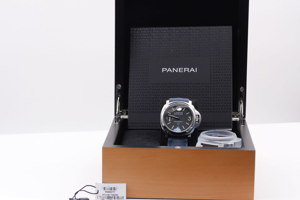 Panerai Luminor Logo PAM00777 Image 5